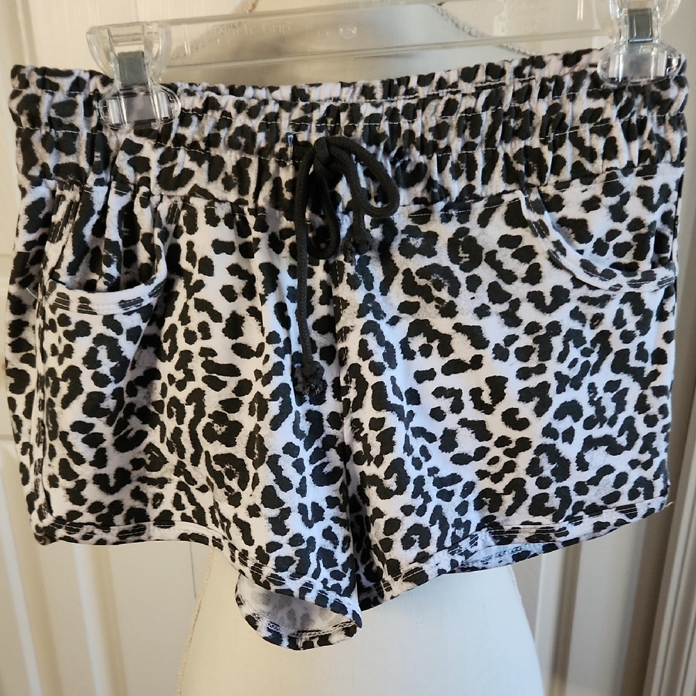 Joe's Jeans Black and White Leopard Print Women's Shorts